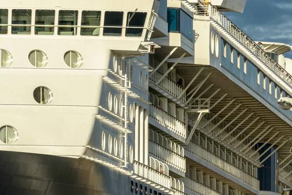 Complete Your Annual Carrier Registration Update with Confidence